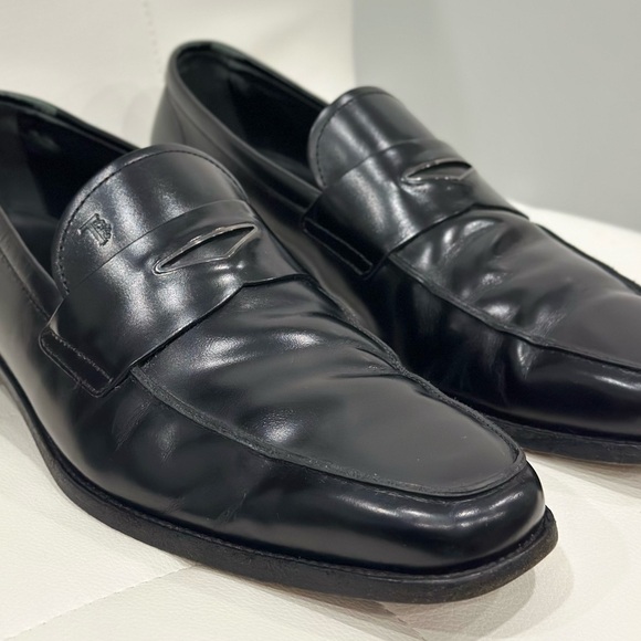 Tod's Black Leather Penny Loafers - Picture 5 of 15